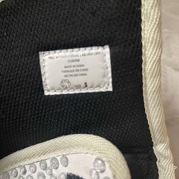 Beyond the edge of the world Beige slides sandals rhinestones accents SZS ,W10 - Picture 6 of 10